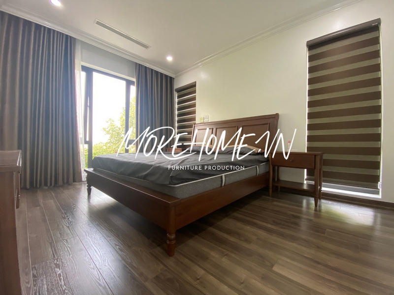 Tab đầu giường gỗ tự nhiên có chân hiện đại thanh thoát, nhẹ nhàng tạo sự thoải mái và thẩm mỹ không gian